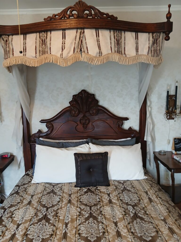 Bissing House Hotel Accommodation Hays