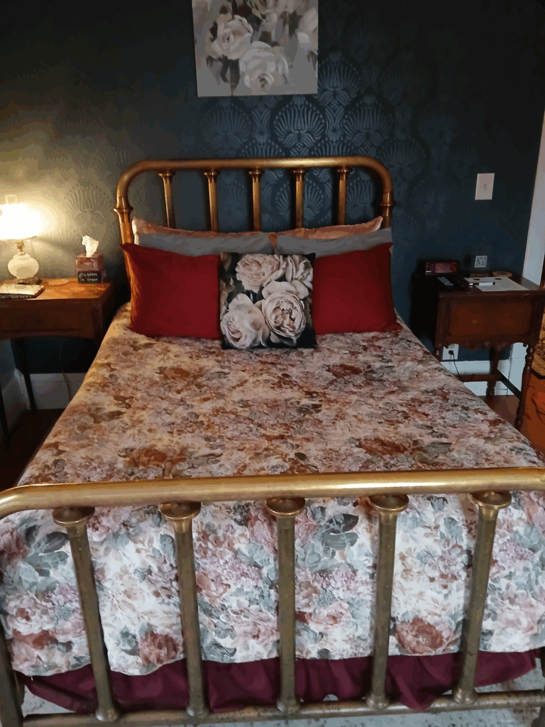 Bissing House Hotel Accommodation Hays Tea Rose Suite